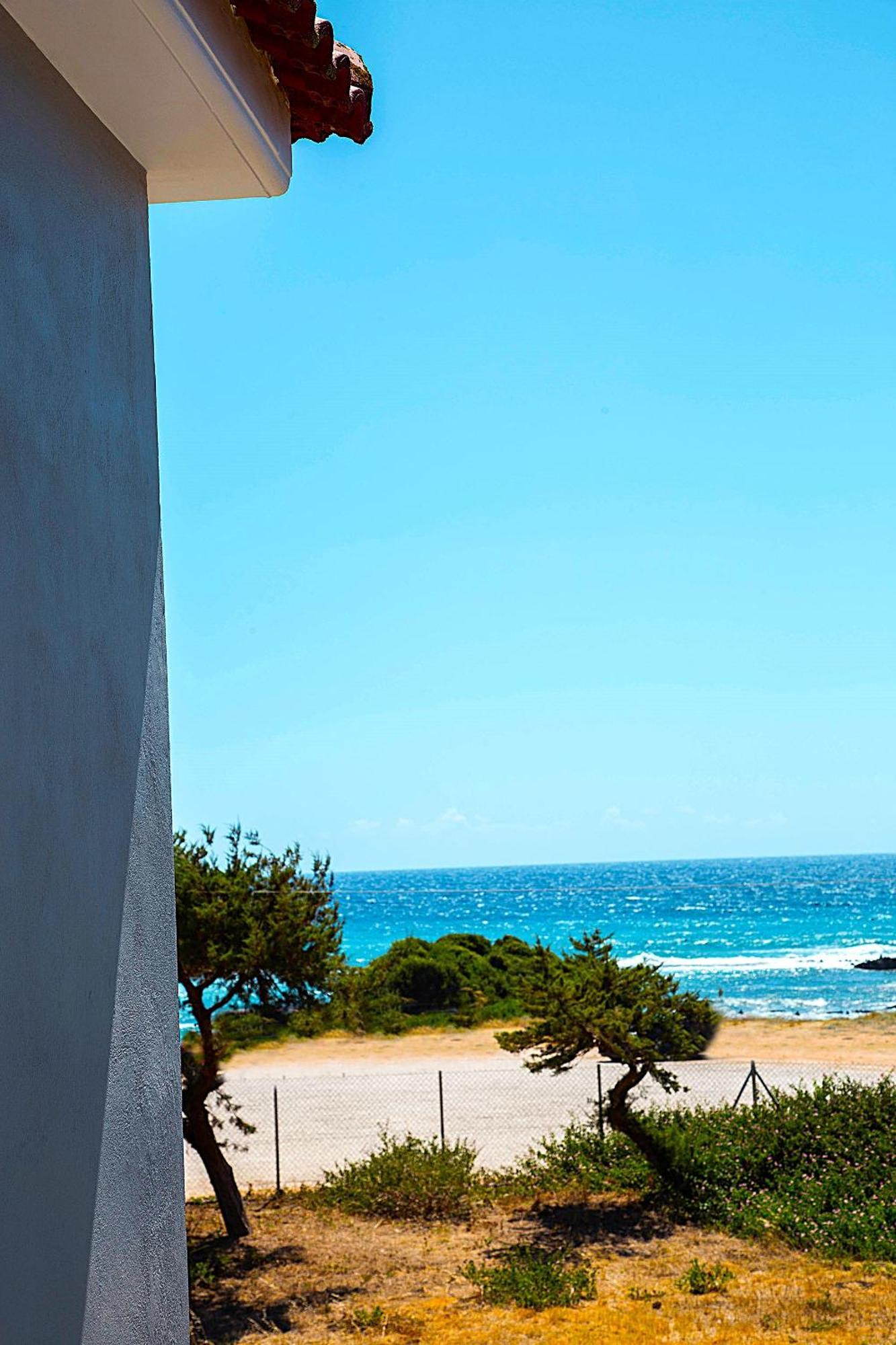 Romanos Beach Villas Luaran gambar