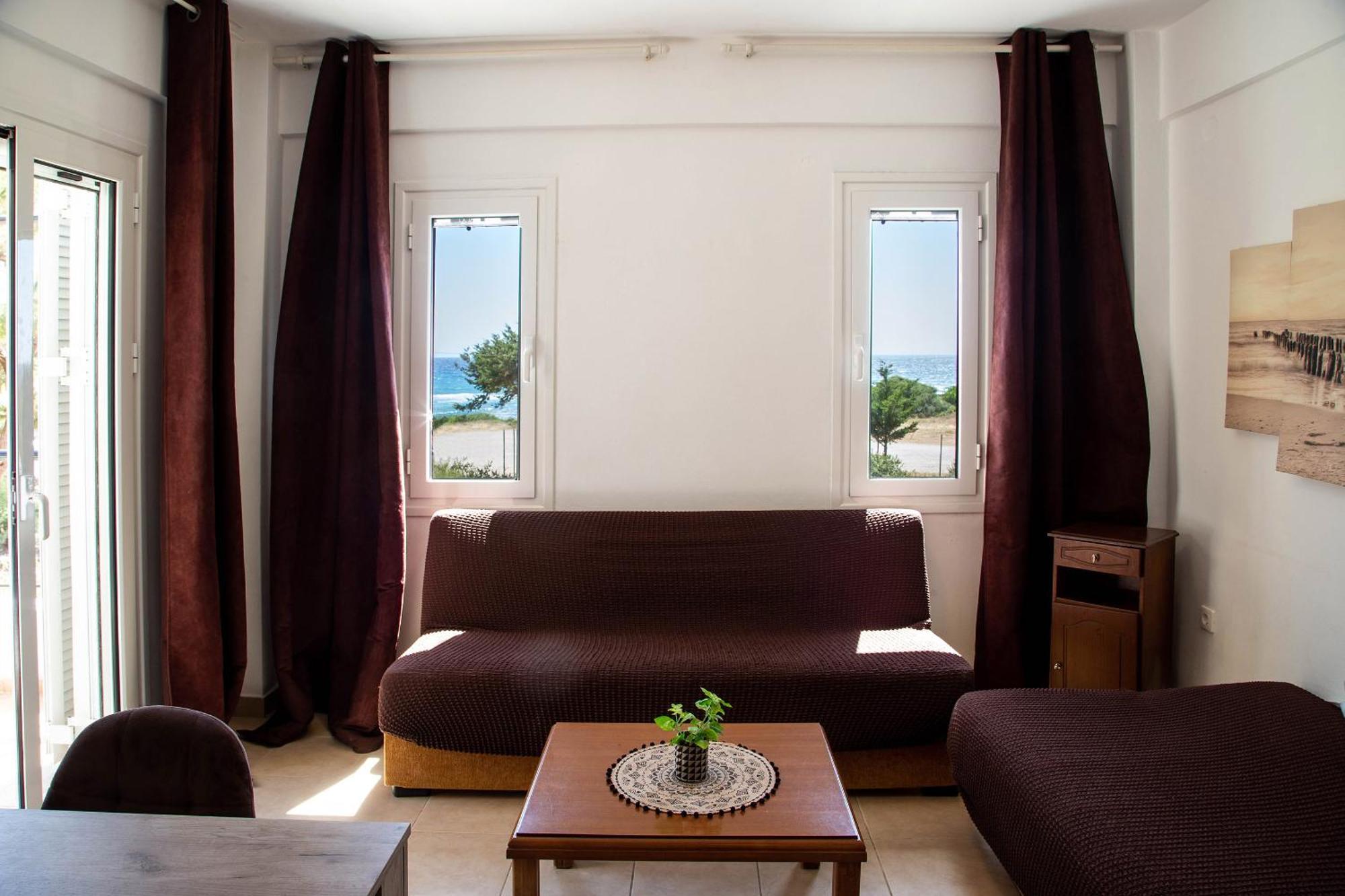 Romanos Beach Villas Luaran gambar