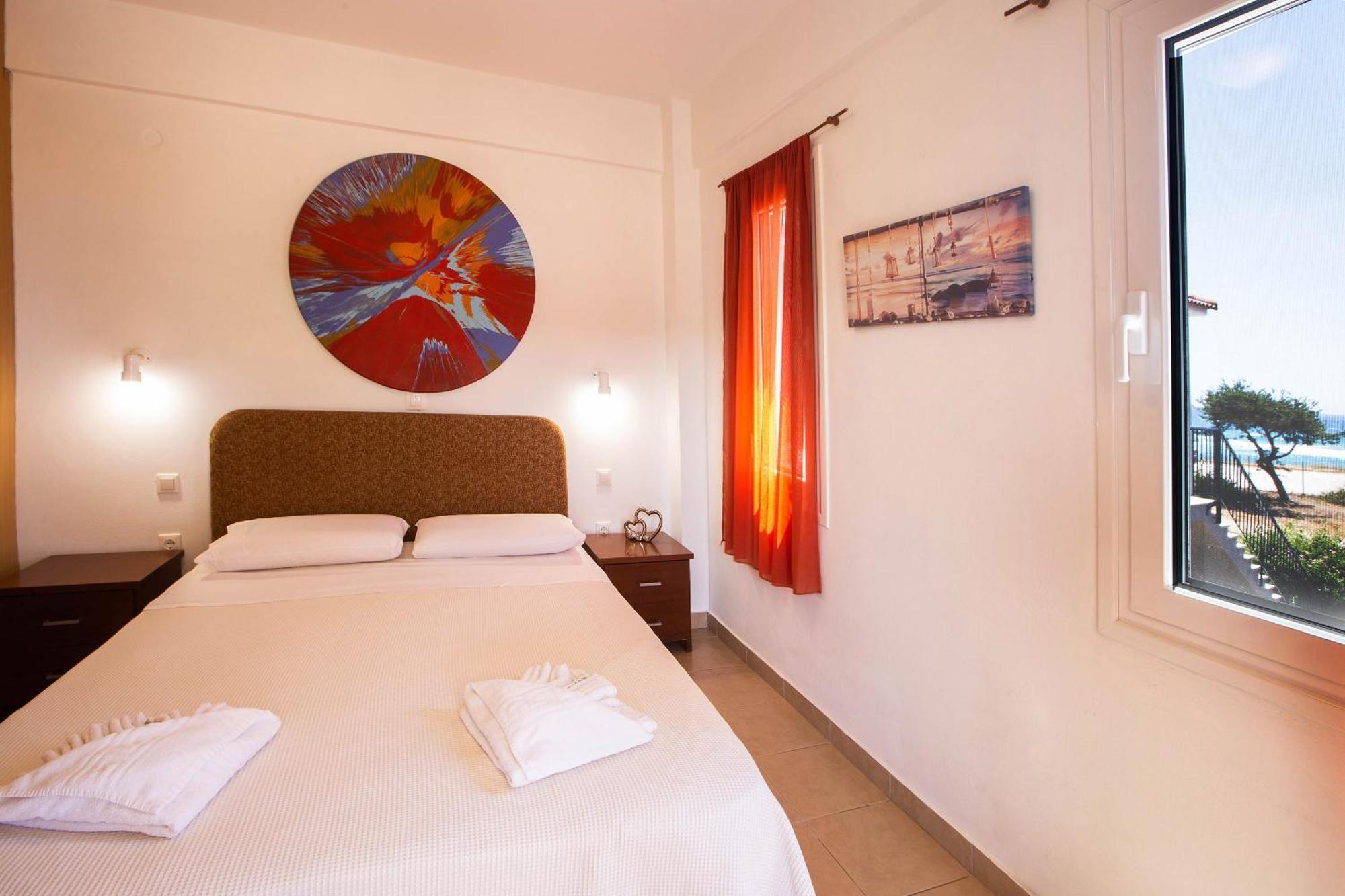 Romanos Beach Villas Luaran gambar