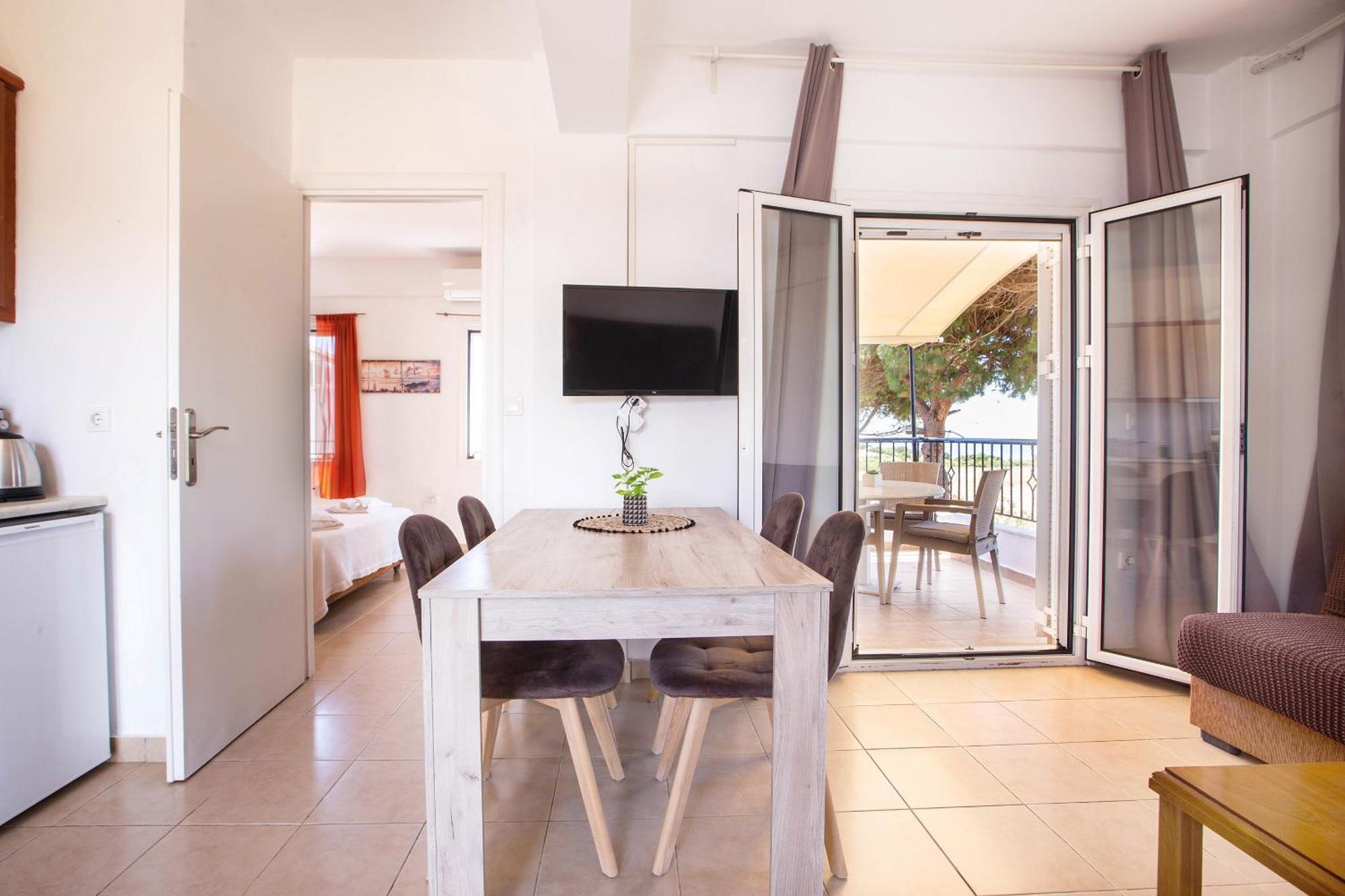 Romanos Beach Villas Luaran gambar