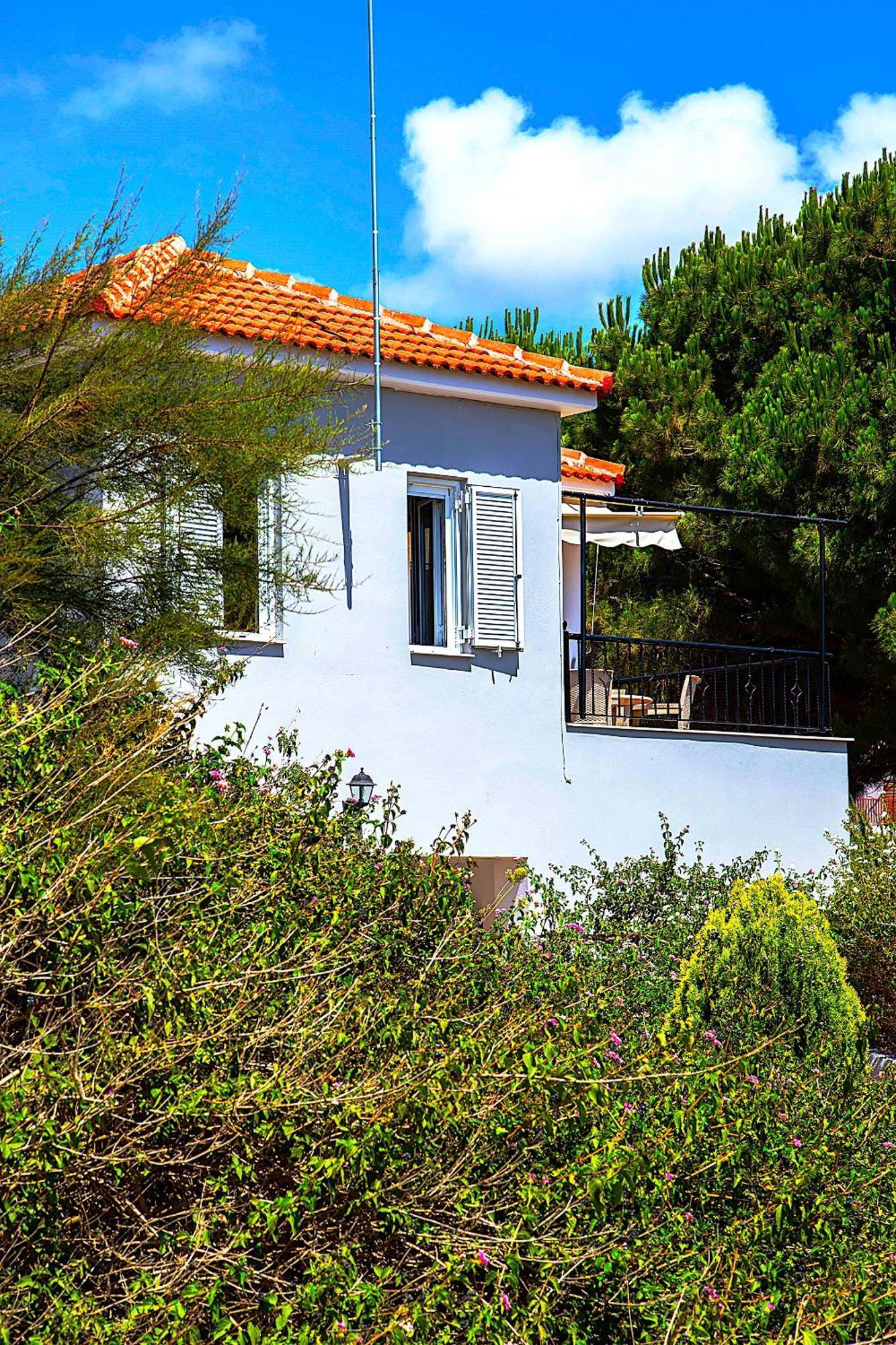 Romanos Beach Villas Luaran gambar