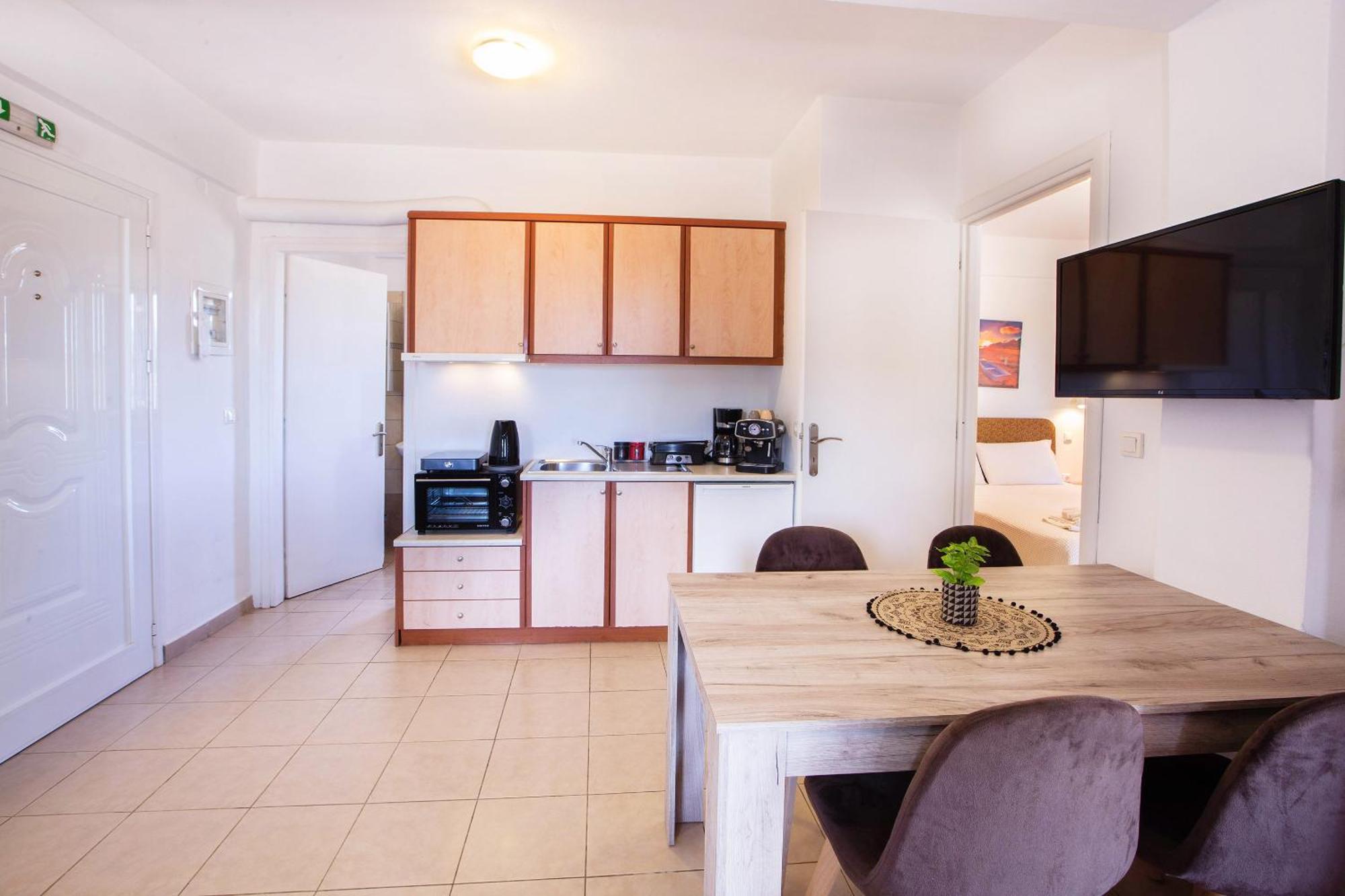 Romanos Beach Villas Luaran gambar