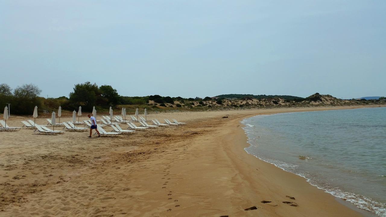 Romanos Beach Villas Luaran gambar